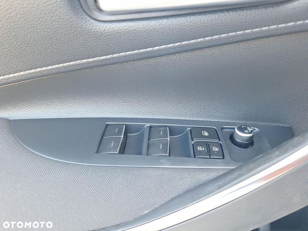 Toyota Corolla 1.8 Hybrid Comfort - 21