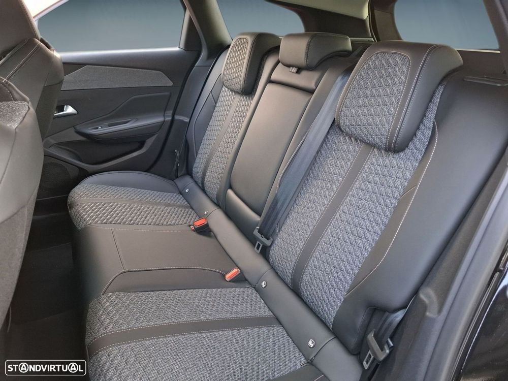 Peugeot 308 SW 1.2 Hybrid Allure e-DCS6 — fotografia 12