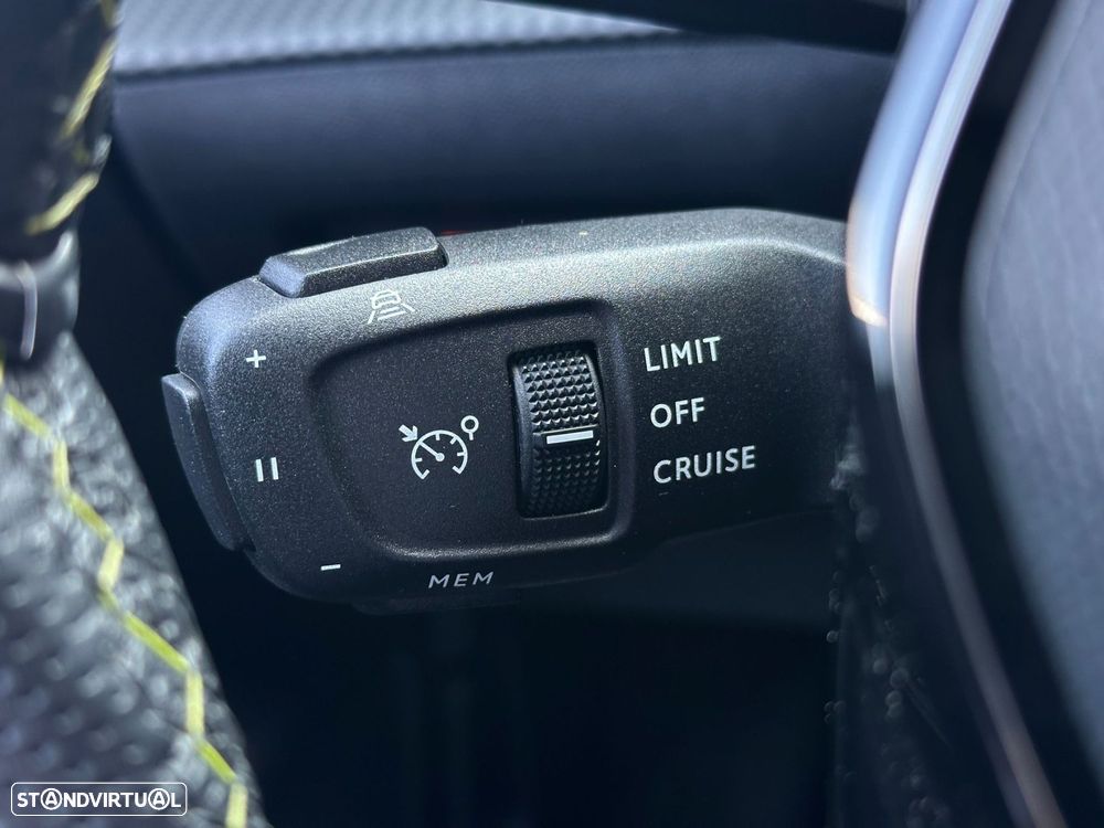 Peugeot e-208 50 kWh GT - 18