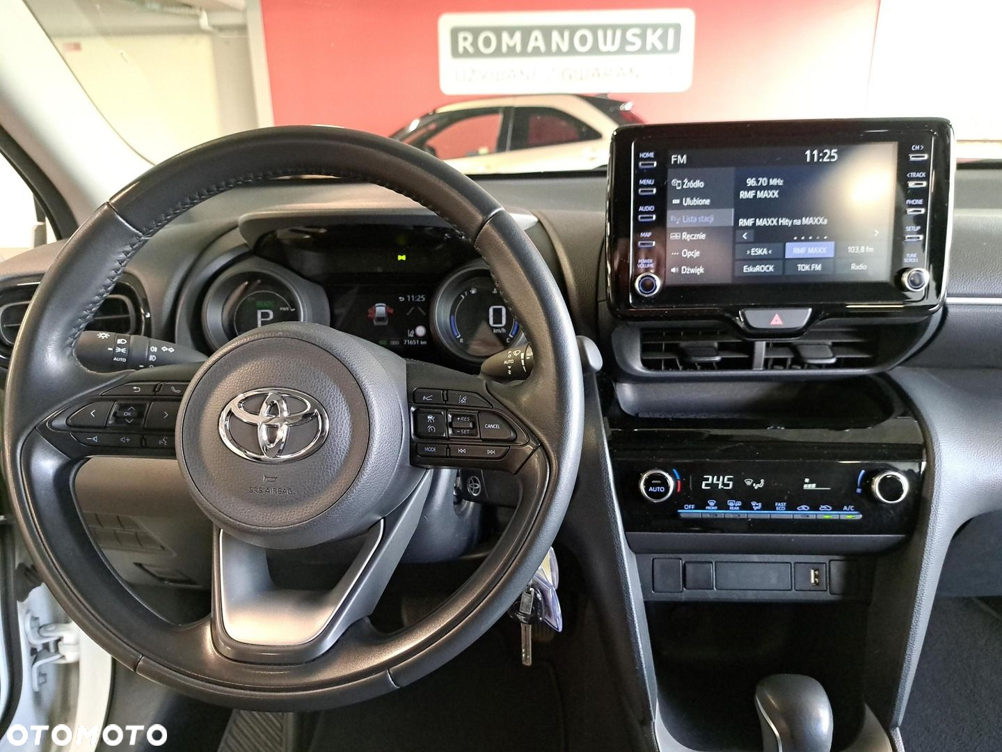 Toyota Yaris Cross - 18