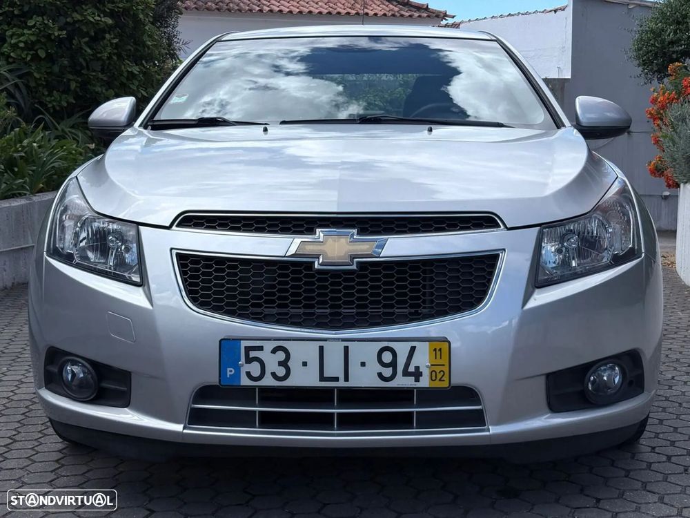 Chevrolet Cruze 1.6 LS - 13