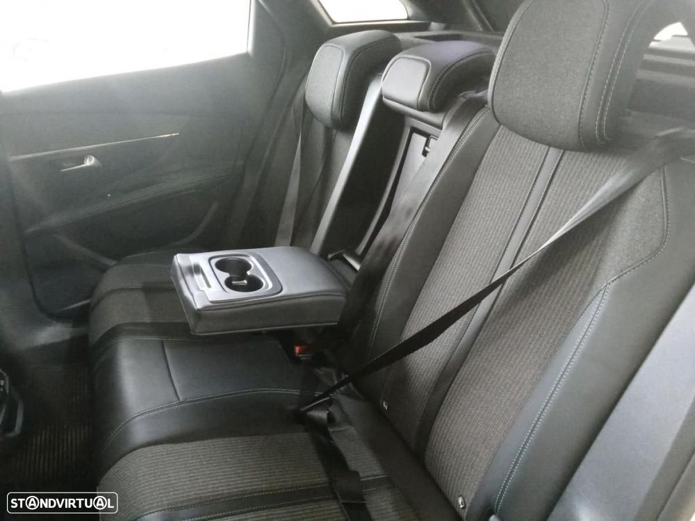 Peugeot 3008 1.6 Hybrid4 Allure Pack e-EAT8 - 4