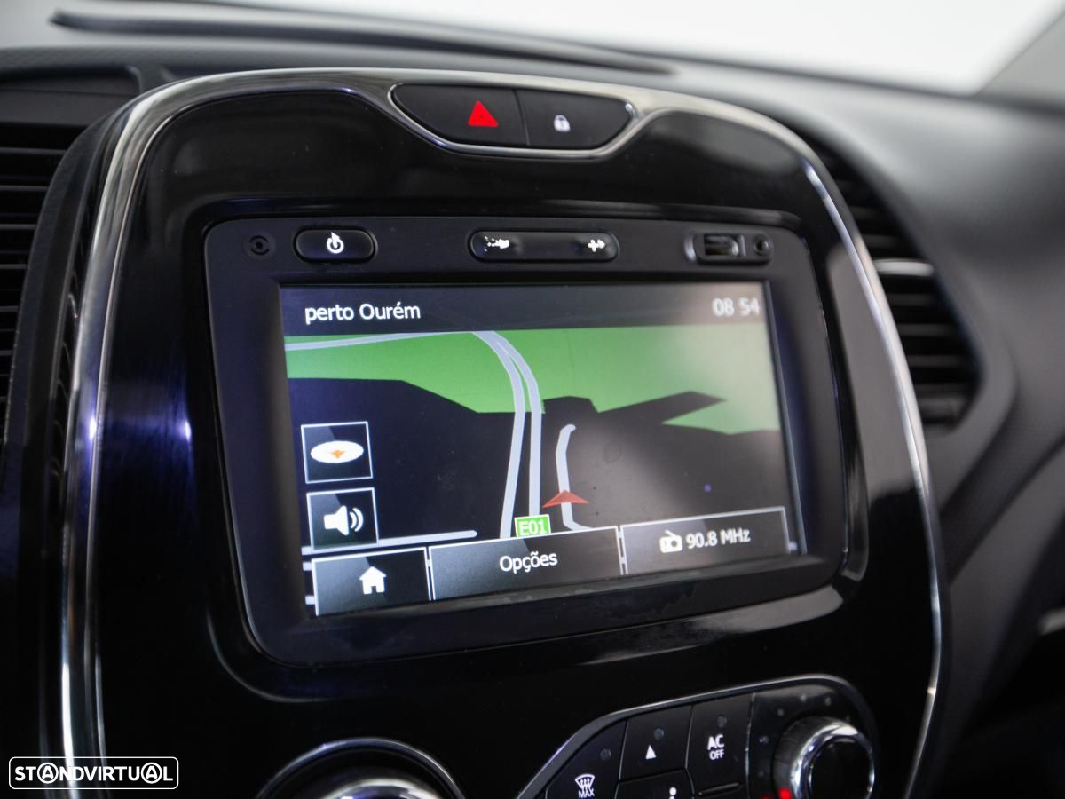 Renault Captur - 23