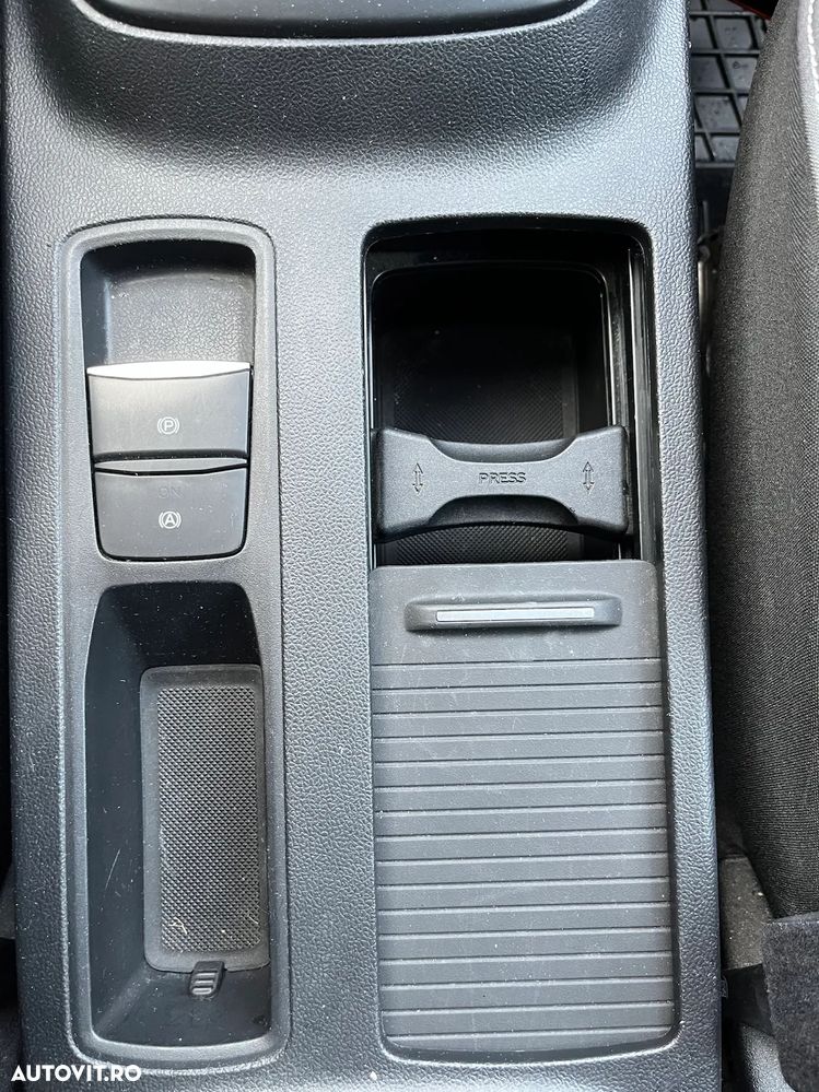 Ford Focus 1.5 EcoBlue Start-Stopp-System COOL&CONNECT - 26