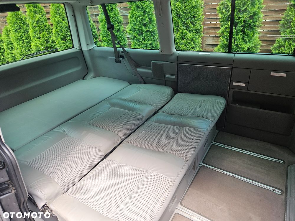 Volkswagen Multivan - 26