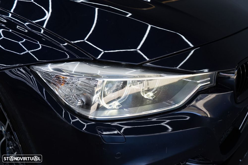 BMW 320 d Auto Pack M - 16