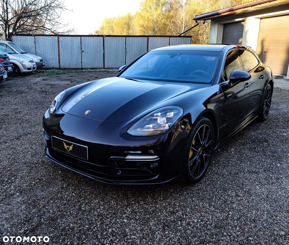 Porsche Panamera Turbo S Sport Turismo - 2