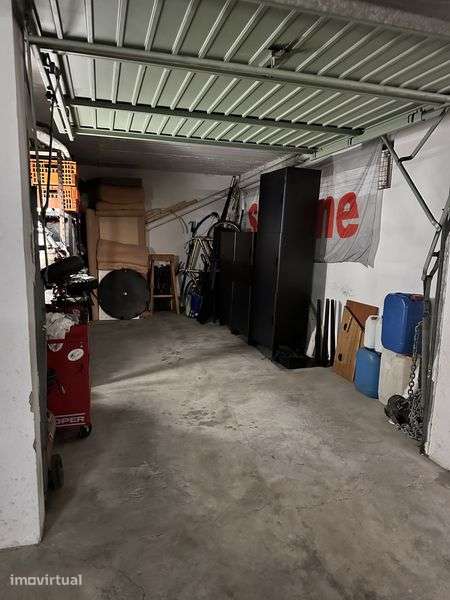 Garagem em box fechada - Grande imagem: 2/2