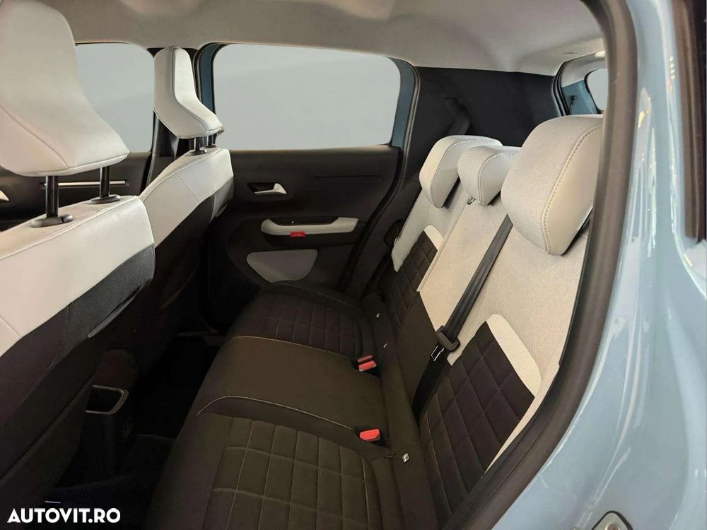 Citroën C3 1.2 PureTech 100 S&S BVM6 PLUS - 12
