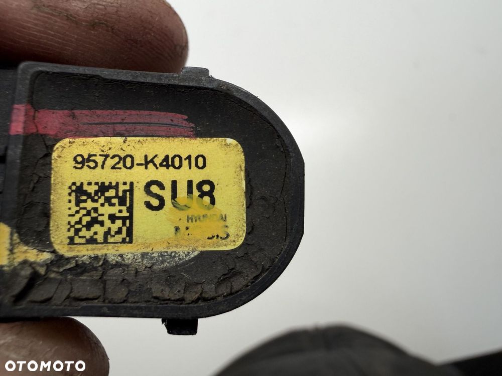 CZUJNIK PARKOWANIA PRZEDNI HYUNDAI KONA EV  95720-K4010 2018- - 4