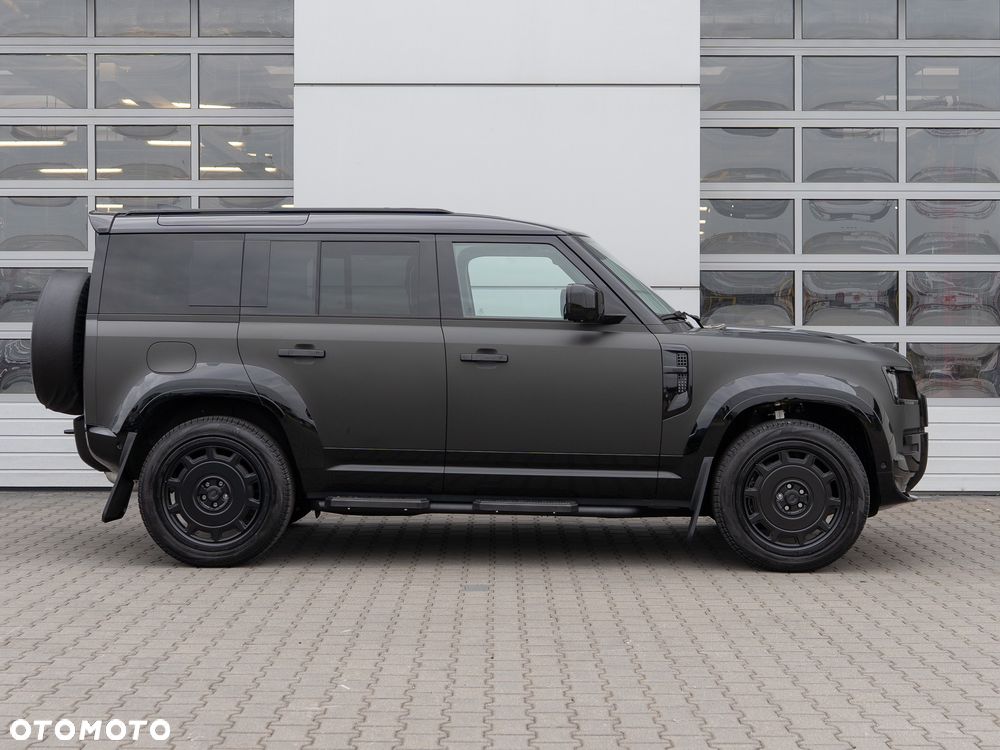 Land Rover Defender - 6