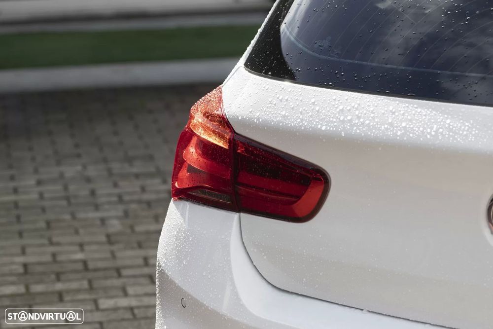 BMW 114 d Pack M - 21