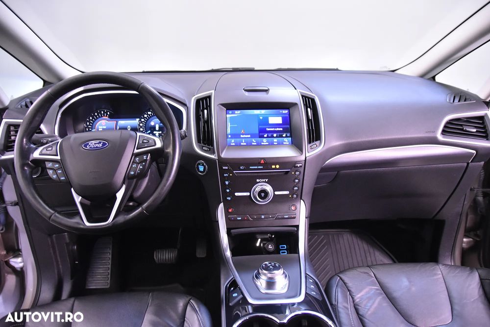 Ford S-Max - 9