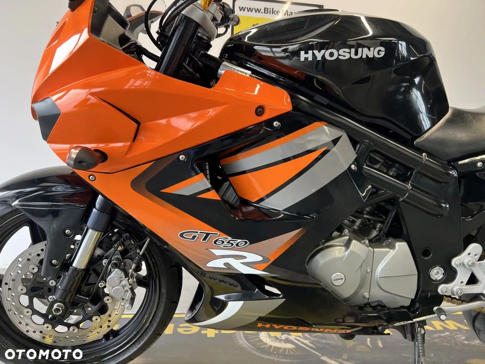 Hyosung GT Comet - 9
