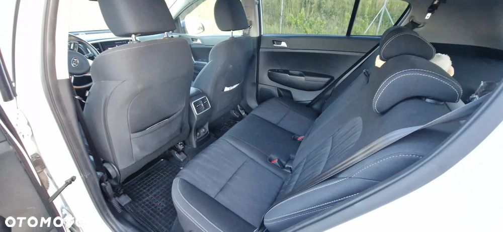Kia Sportage 1.6 GDI L 2WD - 18