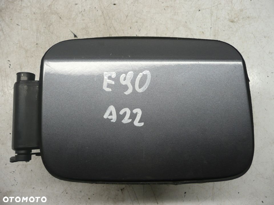 BMW E90 04-12 KLAPKA WLEWU PALIWA A22 - 1