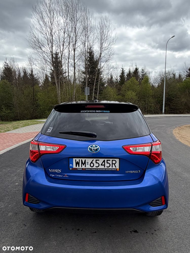 Toyota Yaris Hybrid 100 Selection - 7