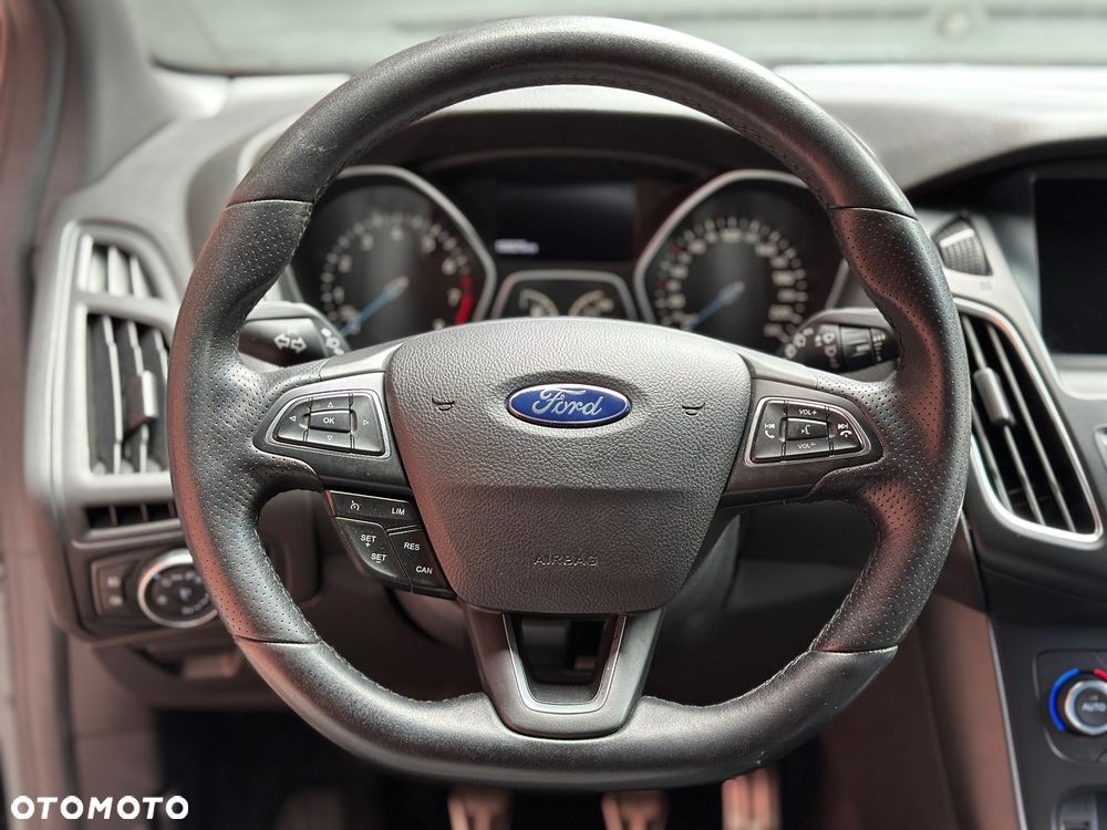 Ford Focus 1.5 EcoBoost STart-Stopp-System ST-LINE - 18
