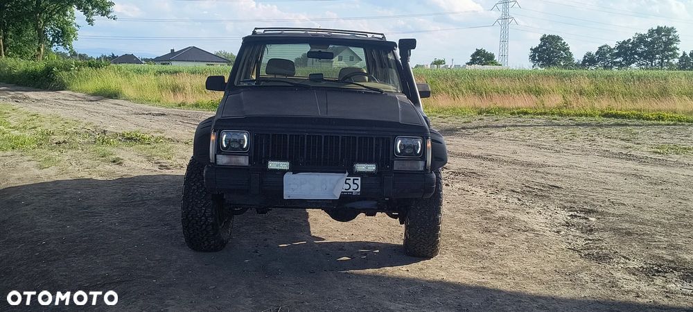 Jeep Cherokee 4.0 - 1