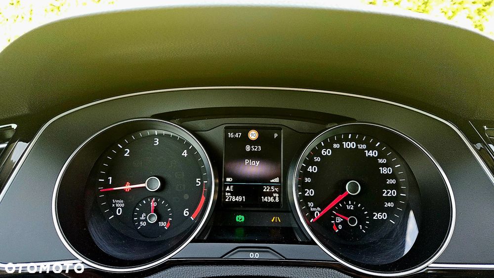 Volkswagen Passat Variant - 16