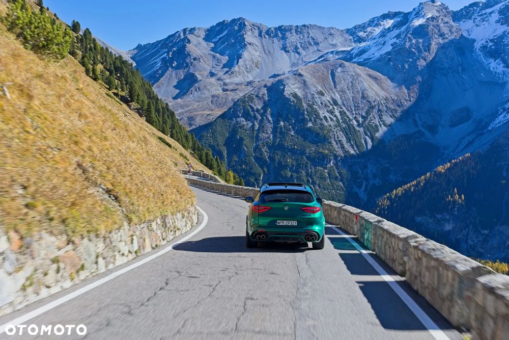 Alfa Romeo Stelvio 2.9 V6 Bi-Turbo Quadrifoglio Q4 - 6
