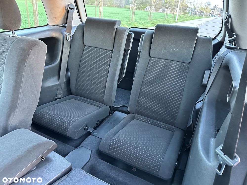 Opel Zafira 1.8 Elegance - 24