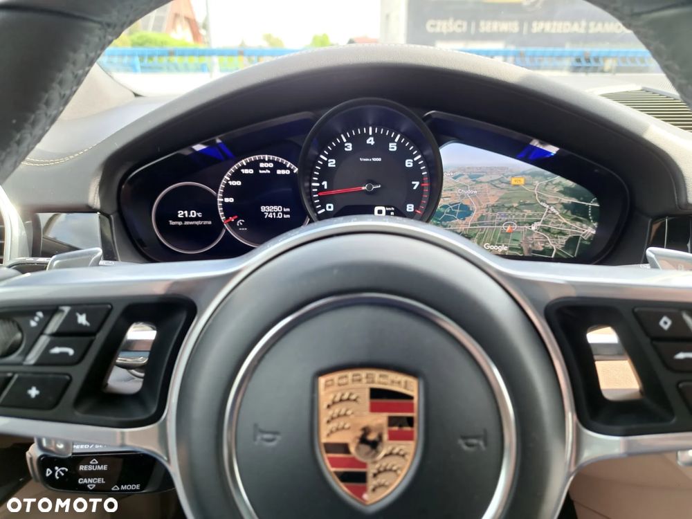 Porsche Cayenne Platinum Edition - 24