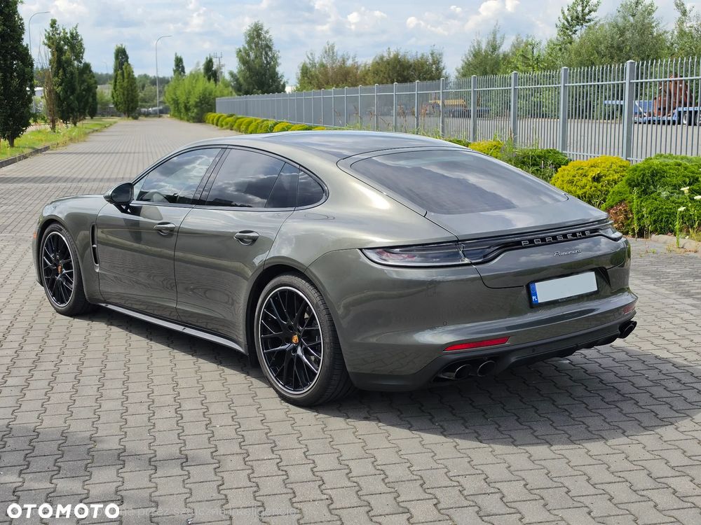 Porsche Panamera 4 Platinum Edition - 9