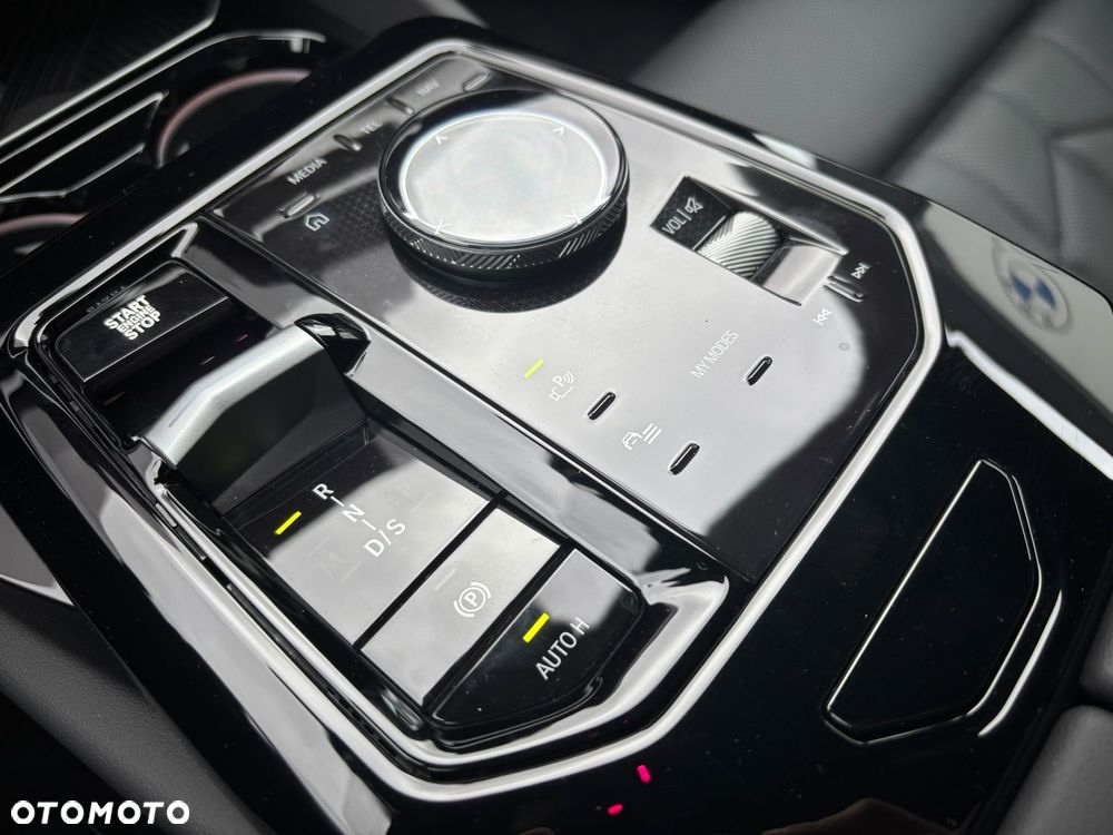 BMW Seria 5 520d xDrive mHEV M Sport - 20