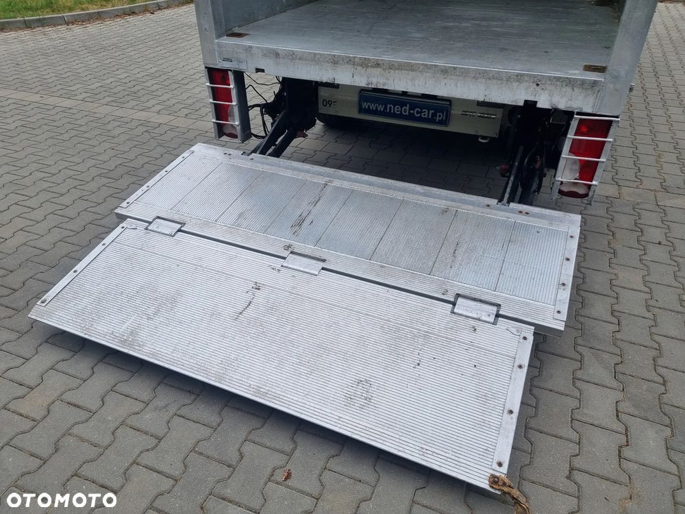 Mercedes-Benz Sprinter - 18