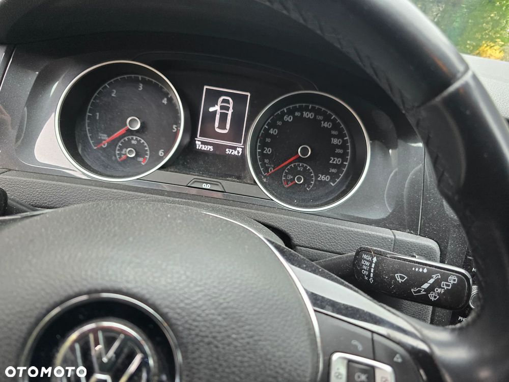 Volkswagen Golf 1.6 TDI BMT Comfortline - 12