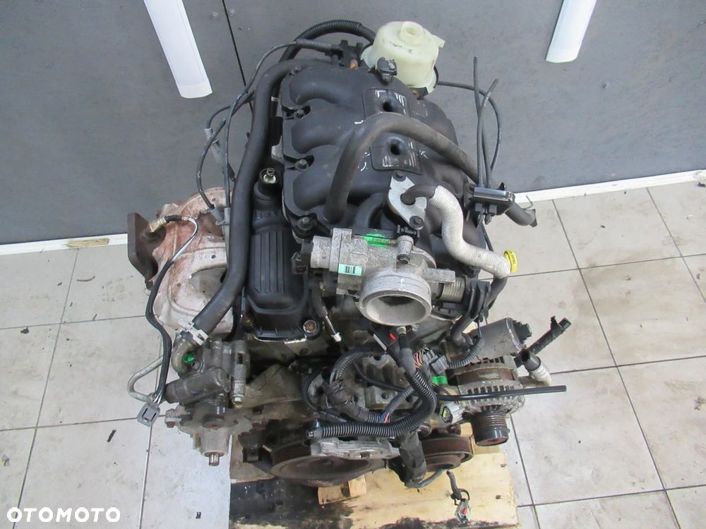 Silnik kompletny 3.8 V6 Voyager Grand Caravan - 1