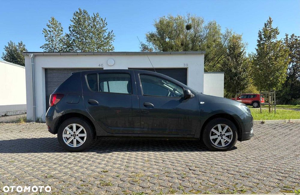 Dacia Sandero - 4