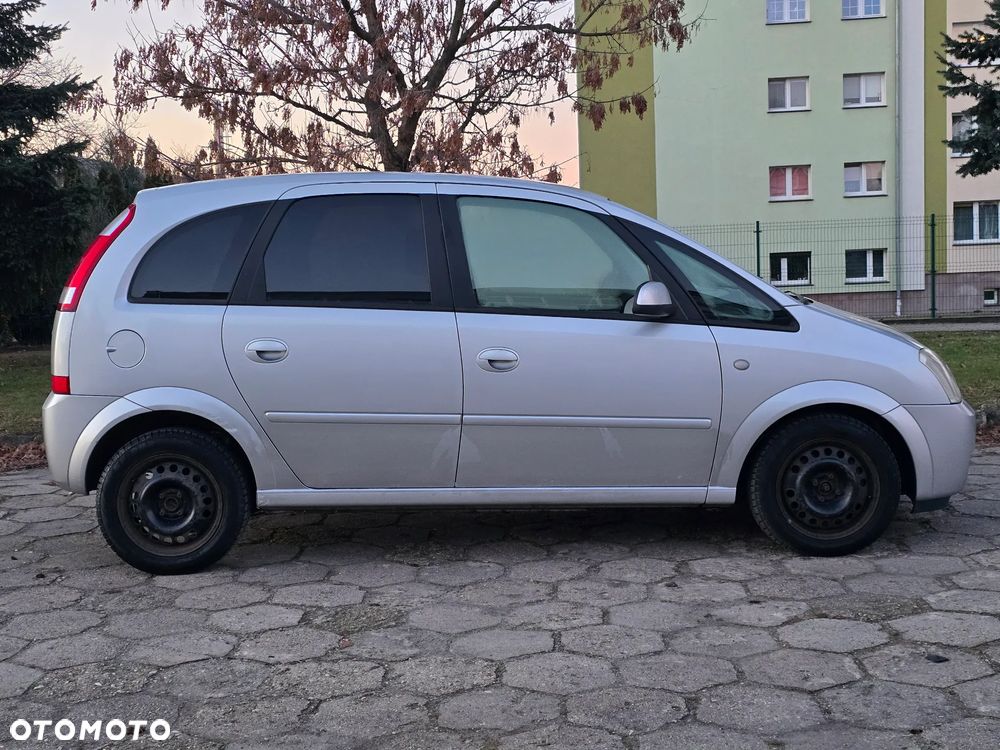 Opel Meriva 1.6 16V Essentia - 2