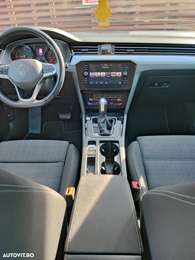 Volkswagen Passat 2.0 TDI SCR DSG Business - 31