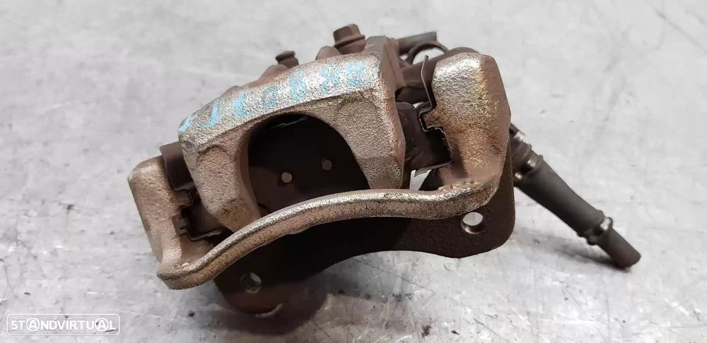 PINÇA TRAVÃO TRASEIRA ESQUERDA KIA CARENS IV 2017 -58210A4100 - 2