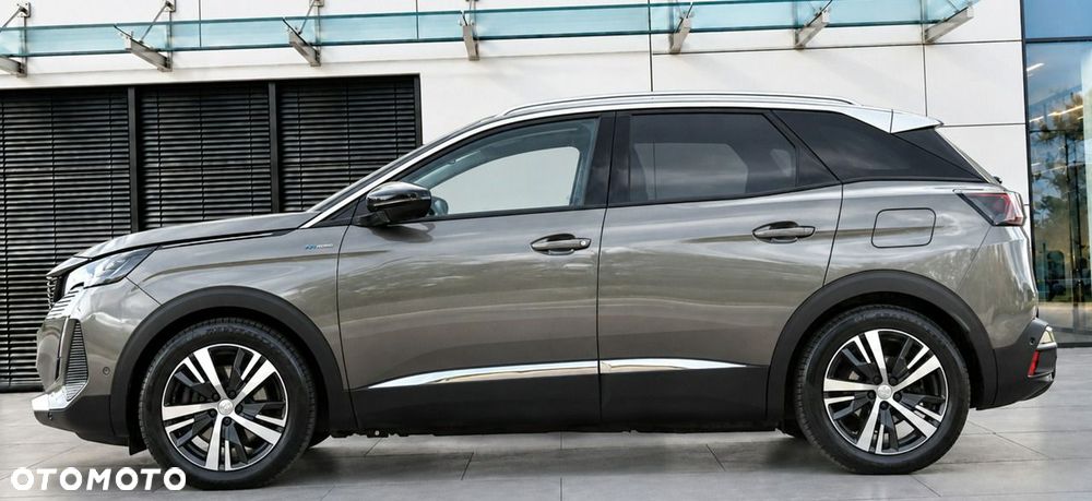 Peugeot 3008 1.6 PureTech Hybrid PHEV Allure Pack S&S EAT8 - 32