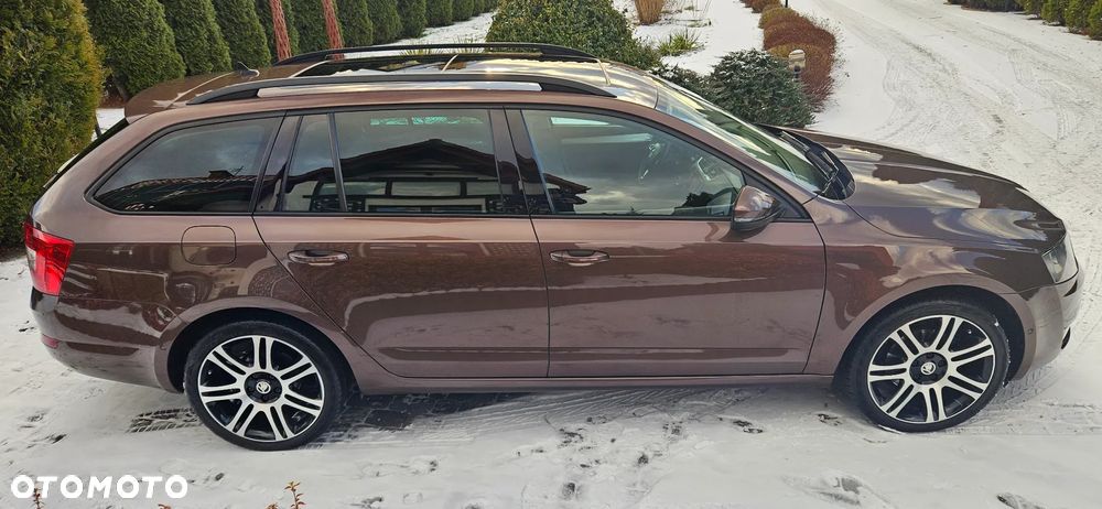 Skoda Octavia 2.0 TDI DSG Ambition - 35