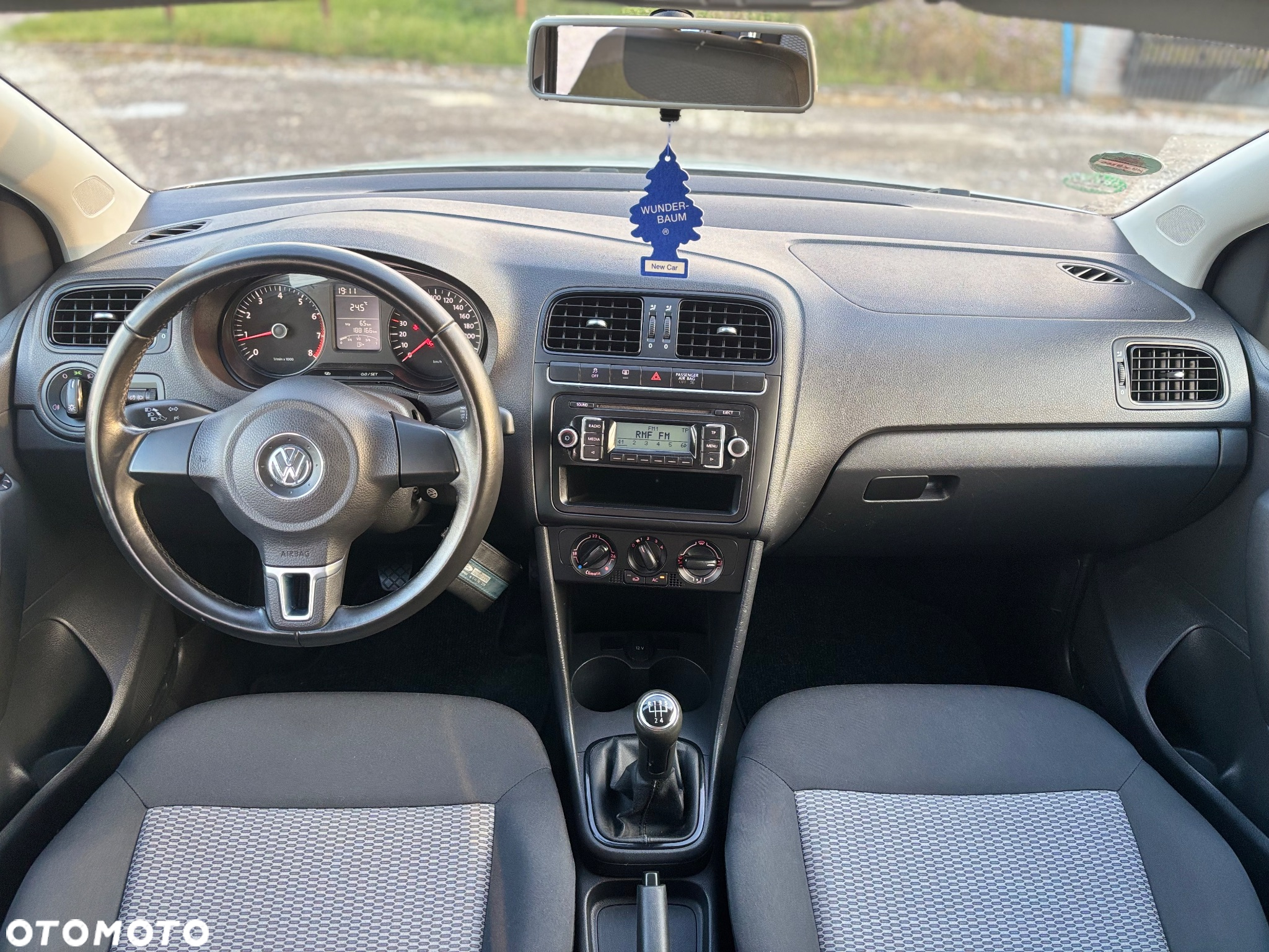 Volkswagen Polo - 12