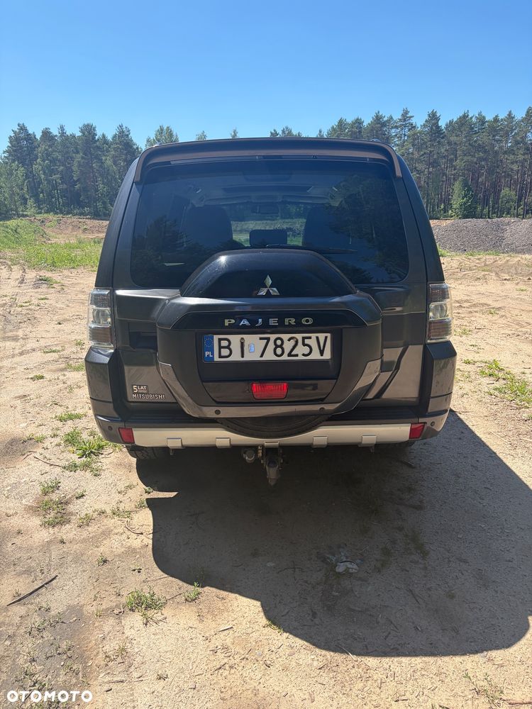 Mitsubishi Pajero - 6