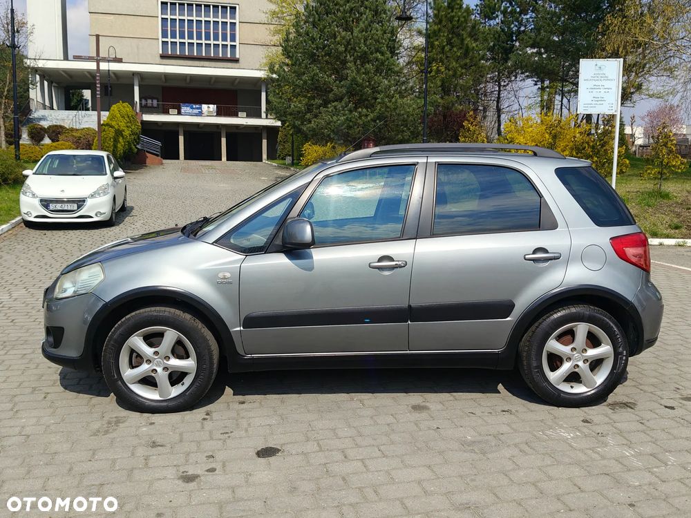 Suzuki SX4 1.9 DDiS DPF Streetline 4x2 Club - 4