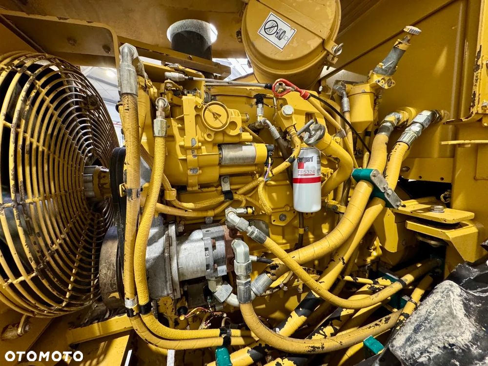 Caterpillar CS563C - 11
