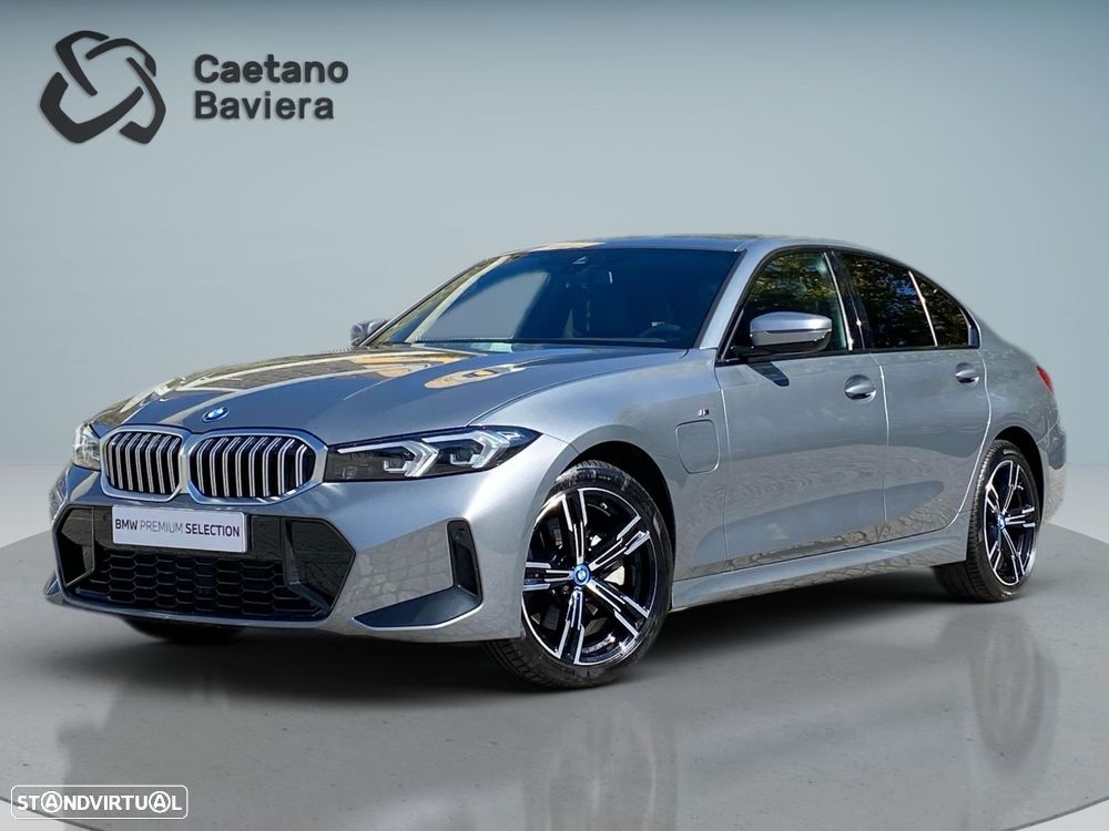 BMW 330 e Pack Desportivo M Auto - 1