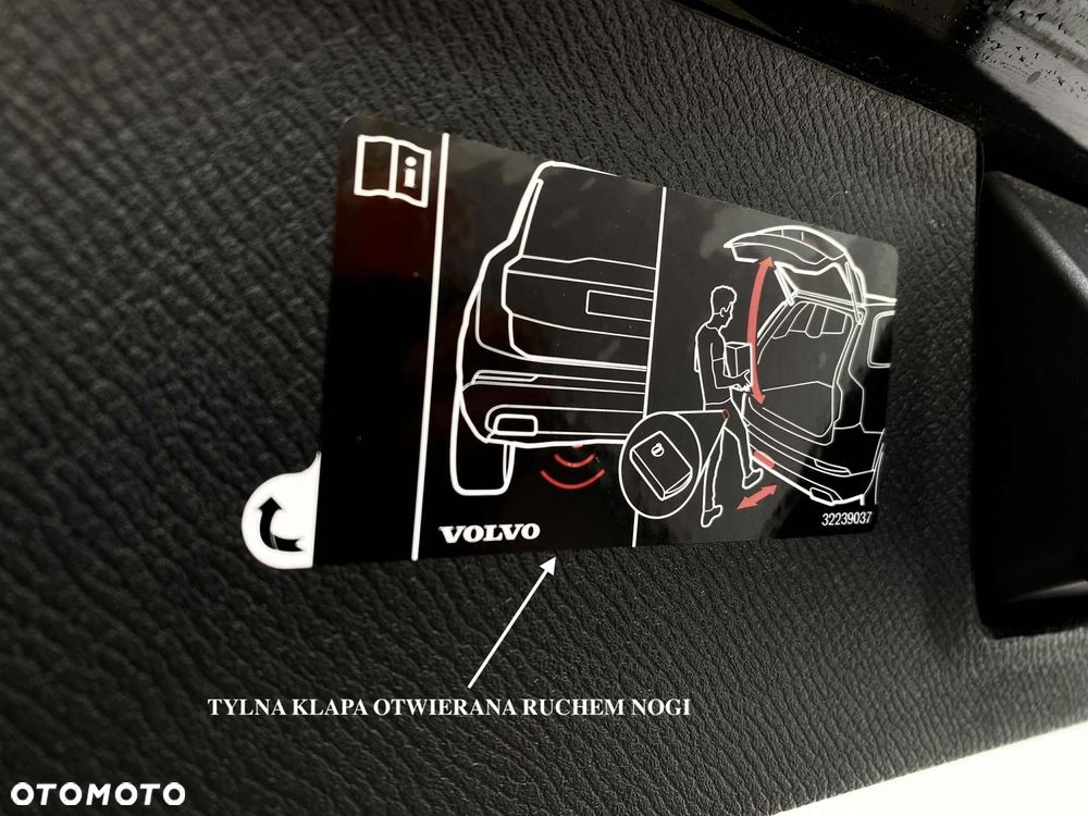 Volvo XC 90 D5 SCR AWD R-Design - 30