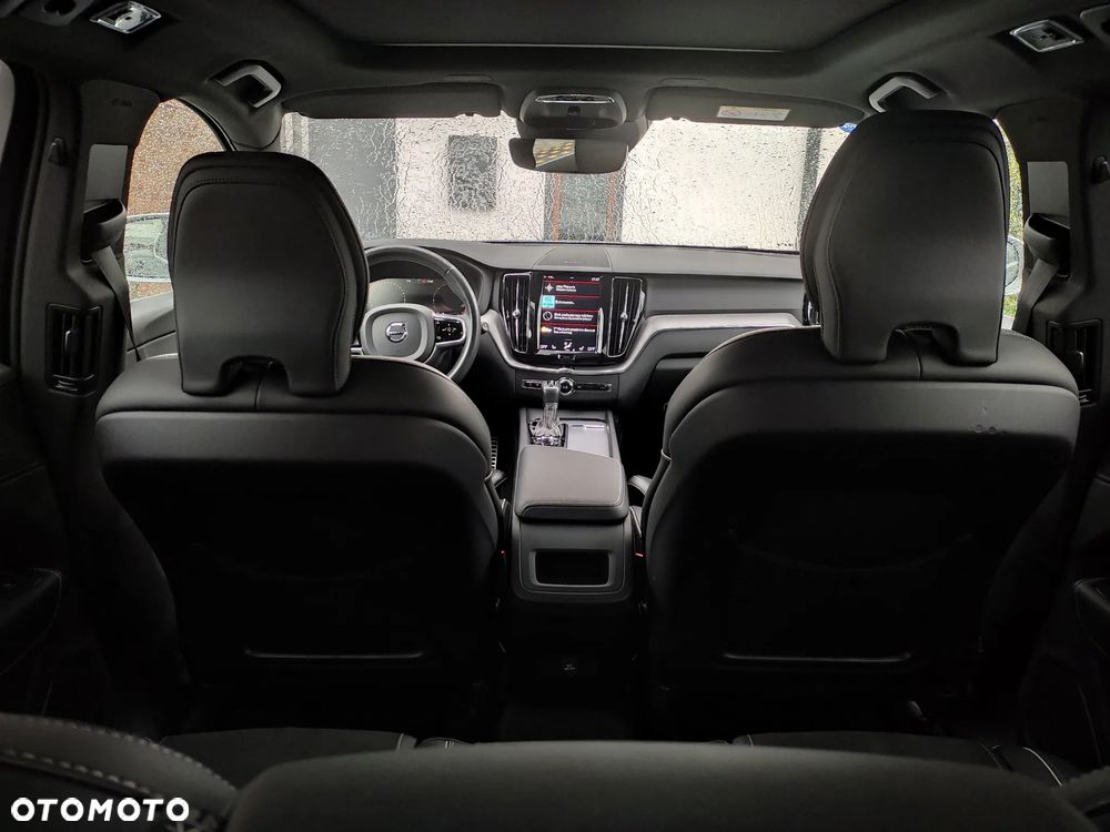 Volvo XC 60 D4 AWD R-Design - 12