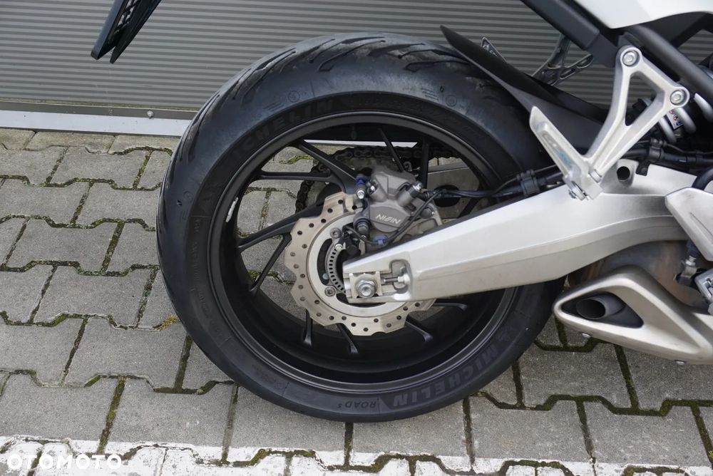 Honda CB - 20