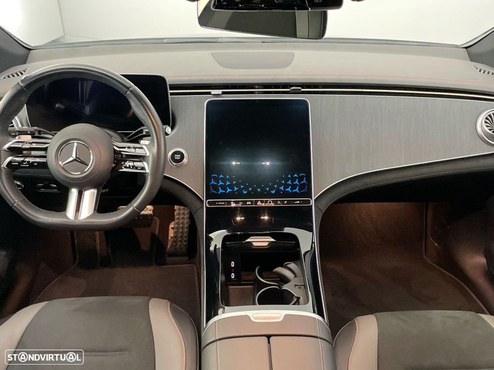 Mercedes-Benz EQE 350 - 10