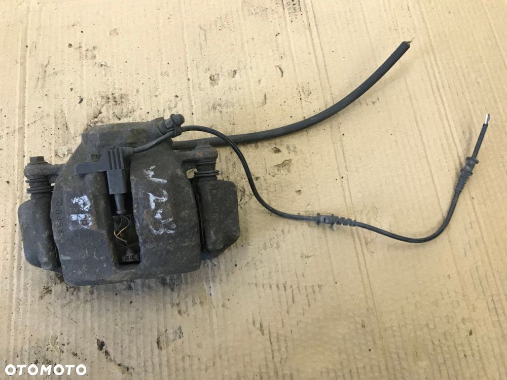 Zacisk hamulcowy Mercedes w203 00-07 prawy przedni