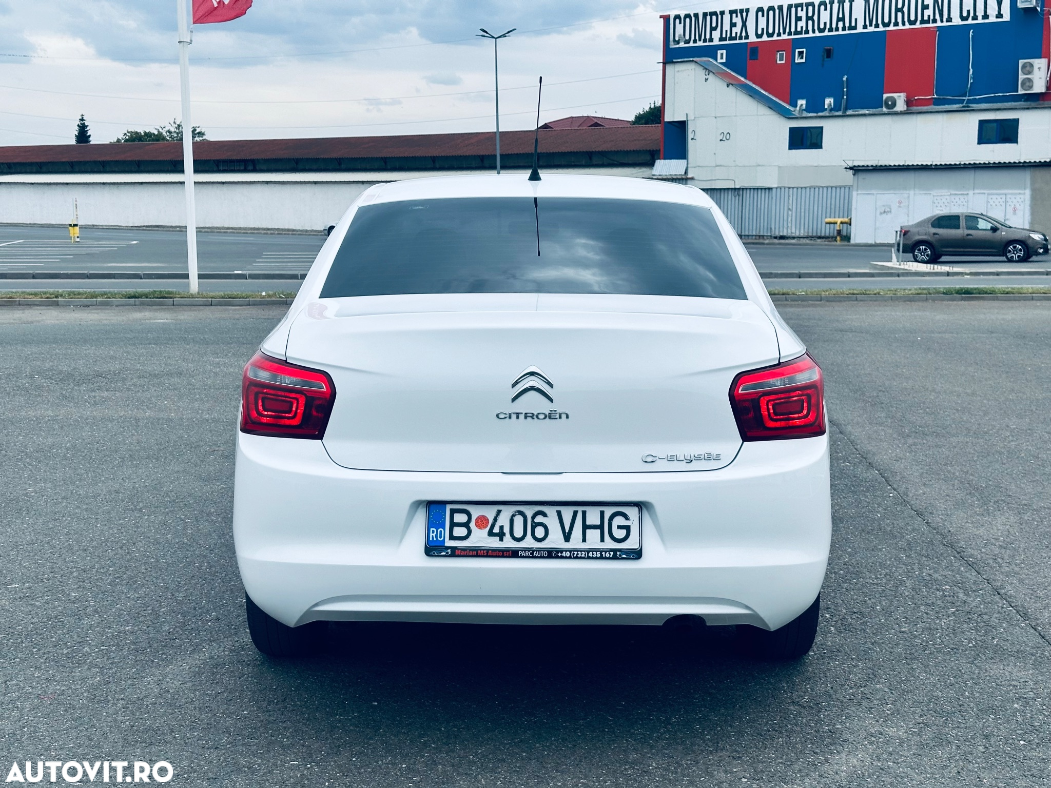 Citroën C-Elysée 1.2 PureTech BVM Live - 9
