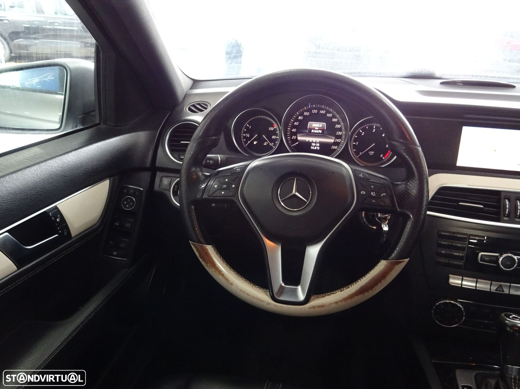 Mercedes-Benz C 200 - 7